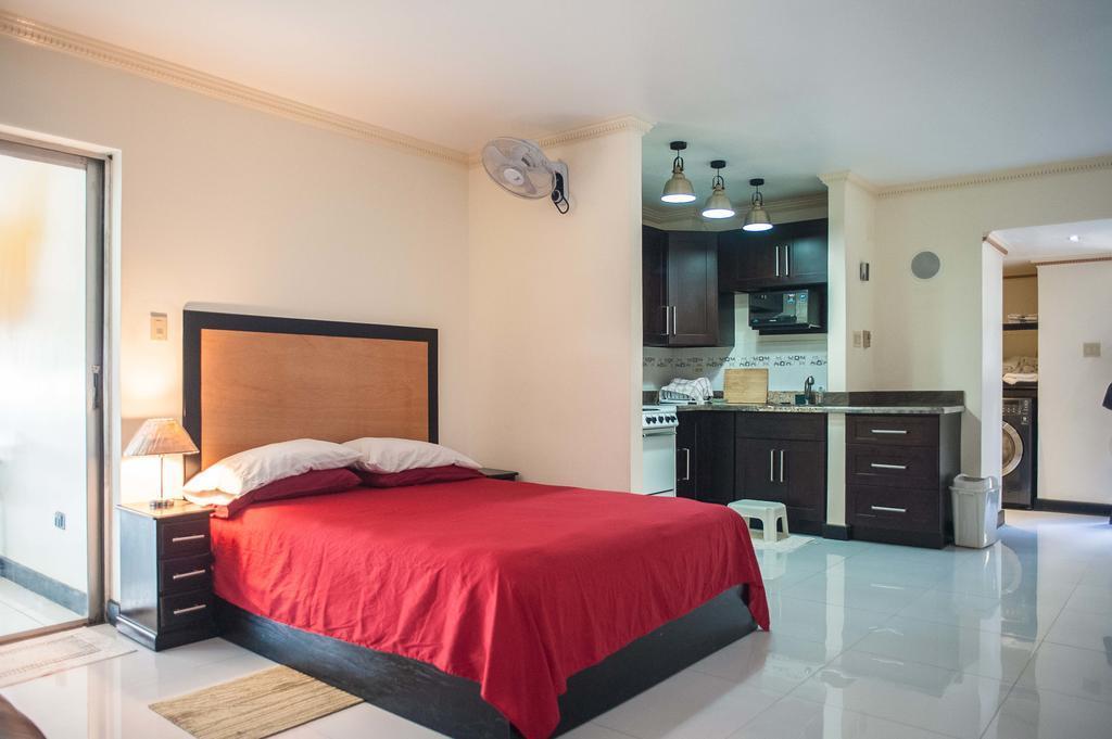 Deluxe Montego Bay Club Studio & Suites מראה חיצוני תמונה