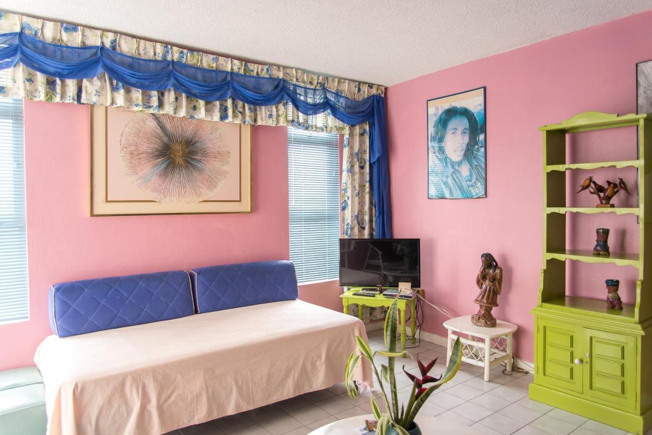 Deluxe Montego Bay Club Studio & Suites מראה חיצוני תמונה