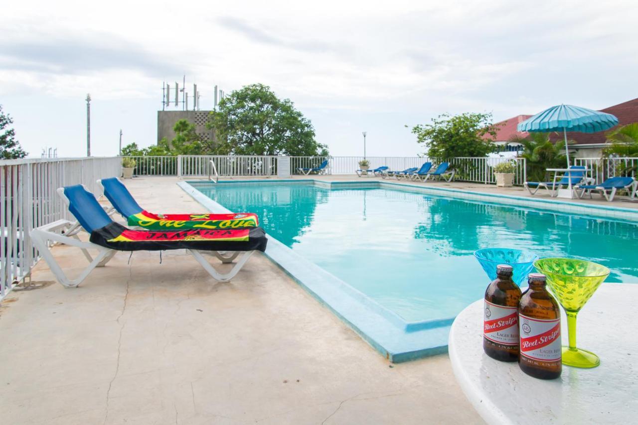 Deluxe Montego Bay Club Studio & Suites מראה חיצוני תמונה
